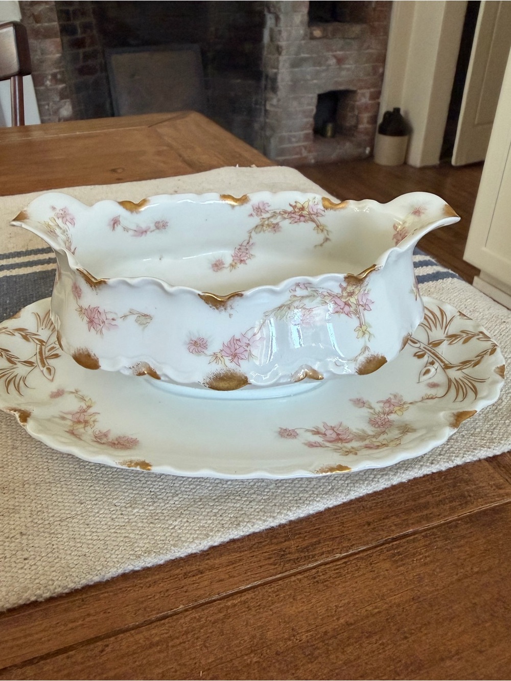 Haviland Limoges Porcelain Schleiger ?525 Pink Gold Floral Spray Gravy Boat